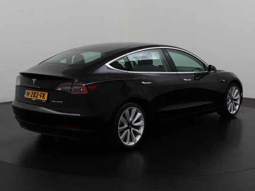 Tesla Model 3 - Afbeelding 4 van 30