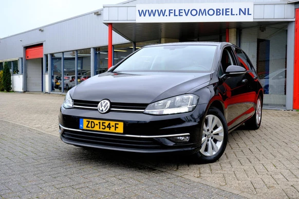 Volkswagen Golf - Afbeelding 1 van 30