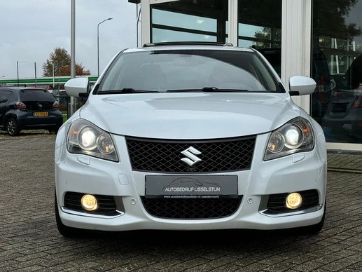 Suzuki Kizashi - Afbeelding 9 van 22