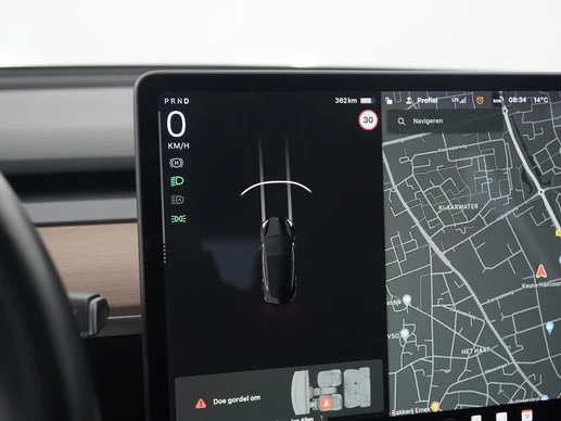 Tesla Model 3 - Afbeelding 8 van 30