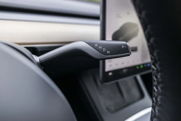 Tesla Model Y - Afbeelding 28 van 30