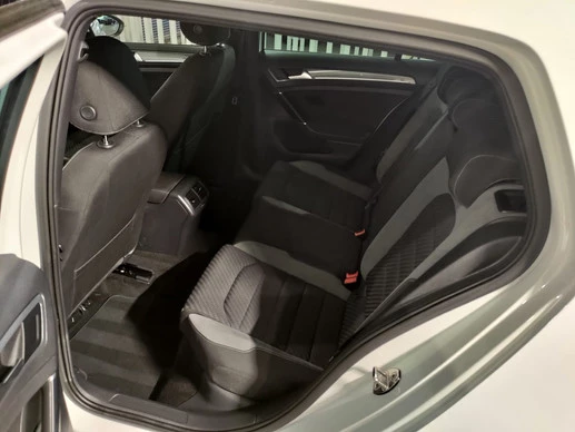 Volkswagen Golf - Afbeelding 9 van 30