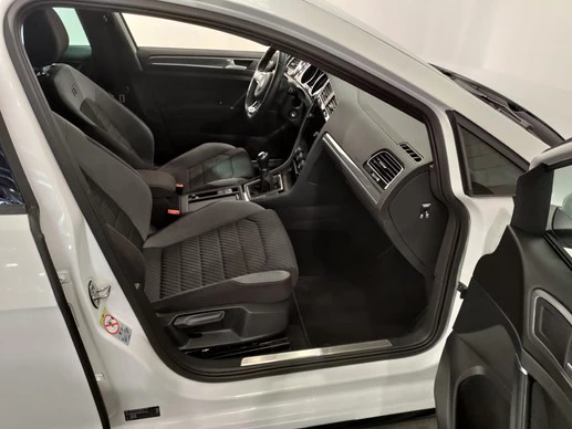 Volkswagen Golf - Afbeelding 10 van 30