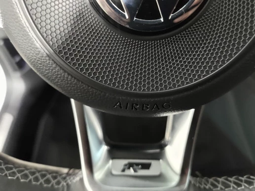 Volkswagen Golf - Afbeelding 16 van 30