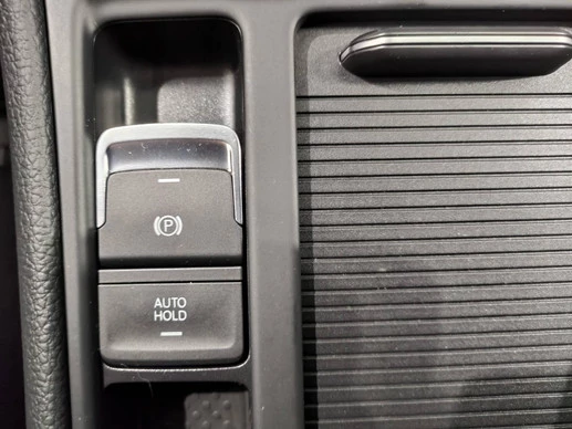 Volkswagen Golf - Afbeelding 21 van 30