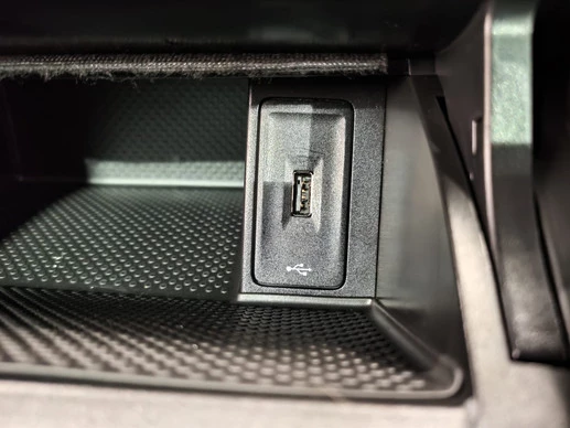 Volkswagen Golf - Afbeelding 23 van 30