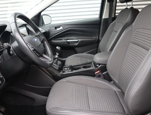 Ford Kuga - Afbeelding 15 van 30