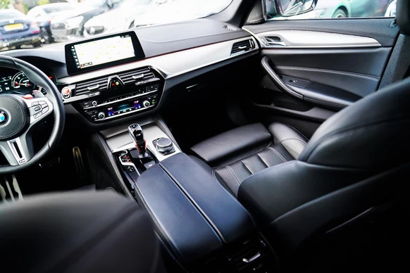 BMW M5 - Afbeelding 28 van 30