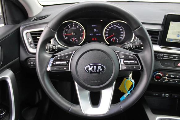 Kia Ceed - Afbeelding 10 van 28