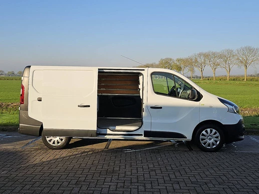 Renault Trafic - Afbeelding 17 van 20