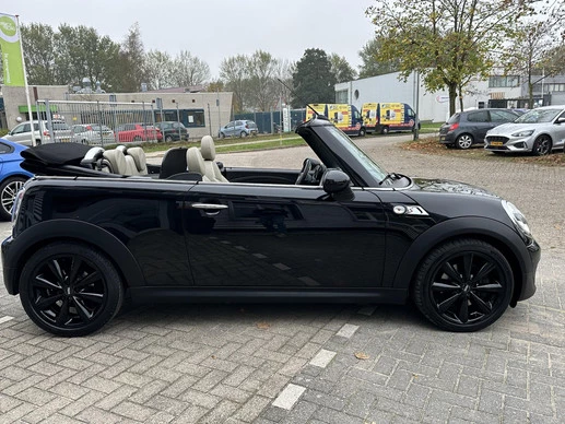 MINI Cooper S Cabrio - Afbeelding 8 van 30