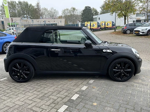 MINI Cooper S Cabrio - Afbeelding 26 van 30