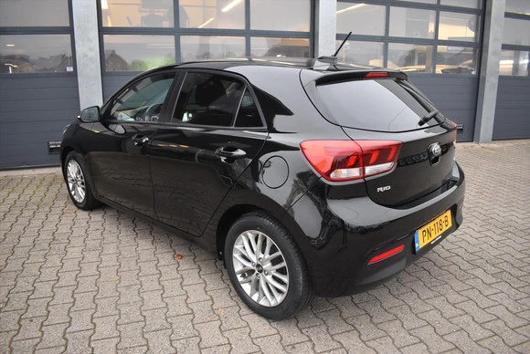 Kia Rio - Afbeelding 3 van 30