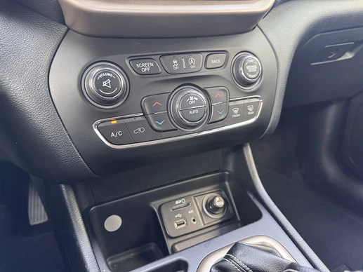 Jeep Cherokee - Afbeelding 6 van 20