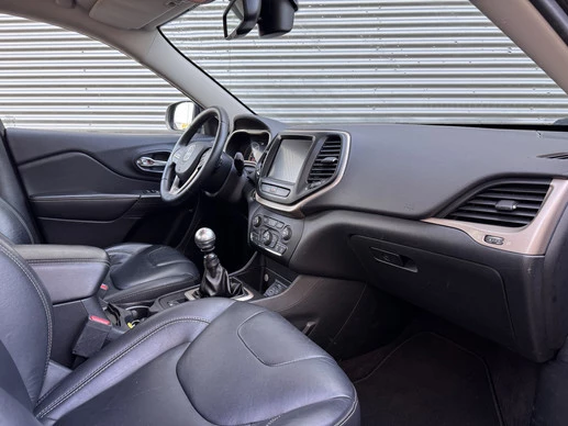 Jeep Cherokee - Afbeelding 9 van 20