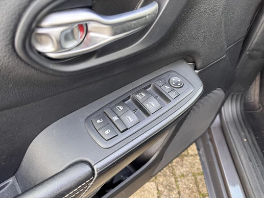 Jeep Cherokee - Afbeelding 14 van 20