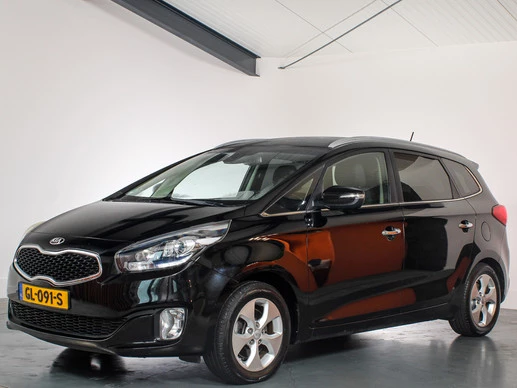 Kia Carens - Afbeelding 1 van 30