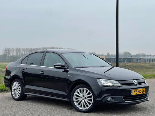 Volkswagen Jetta - Afbeelding 1 van 24