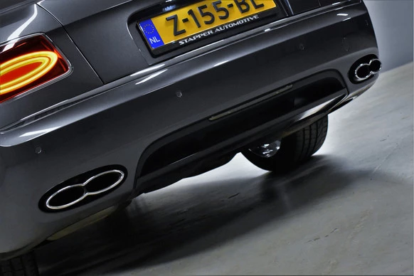 Bentley Flying Spur - Afbeelding 13 van 30