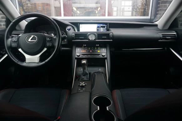 Lexus IS - Afbeelding 7 van 30