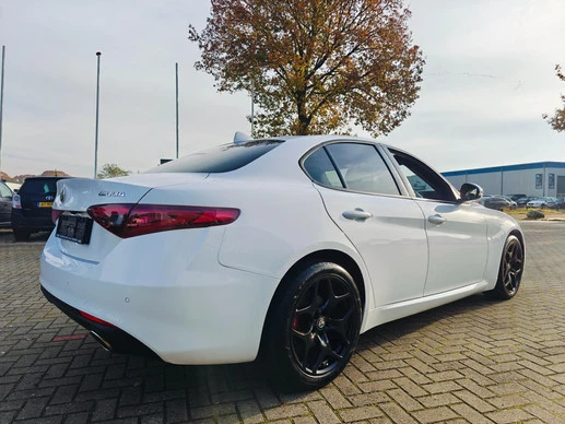 Alfa Romeo Giulia - Afbeelding 4 van 22