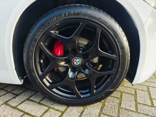 Alfa Romeo Giulia - Afbeelding 8 van 22