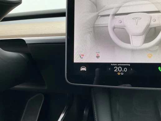 Tesla Model Y - Afbeelding 6 van 30