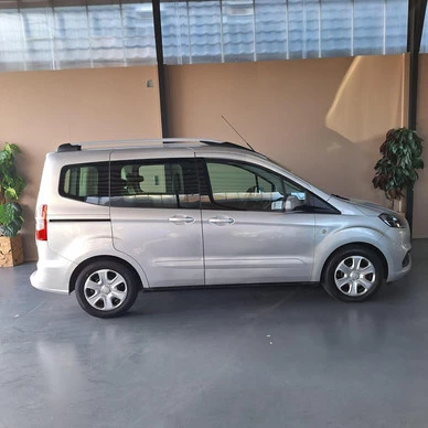 Ford Tourneo Courier - Afbeelding 6 van 17