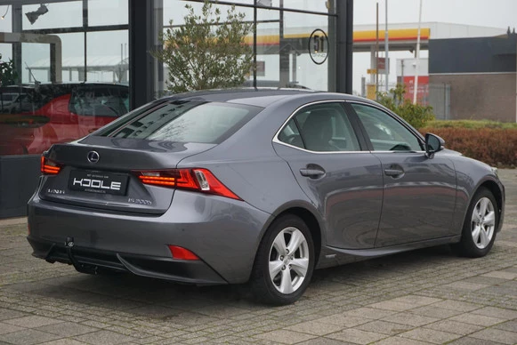 Lexus IS - Afbeelding 2 van 30