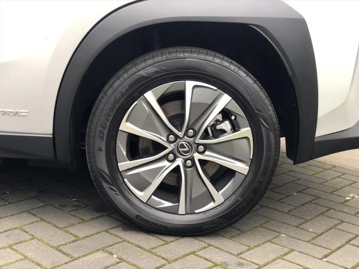 Lexus UX - Afbeelding 6 van 30