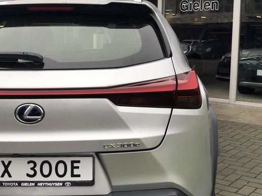 Lexus UX - Afbeelding 12 van 30