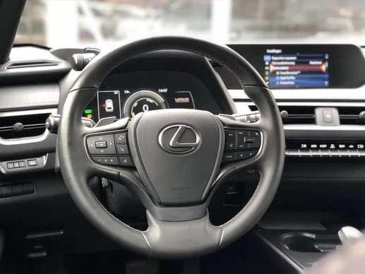 Lexus UX - Afbeelding 18 van 30