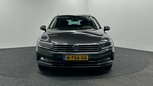 Volkswagen Passat - Afbeelding 6 van 30