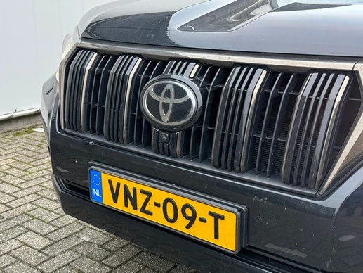 Toyota Land Cruiser - Afbeelding 25 van 28