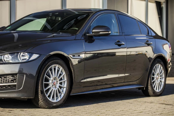 Jaguar XE - Afbeelding 15 van 30