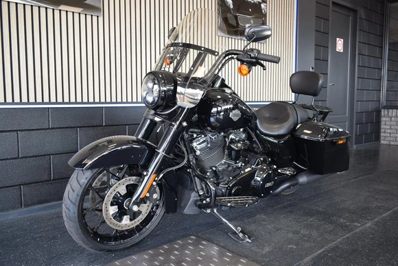 Harley-Davidson Road King - Afbeelding 1 van 15
