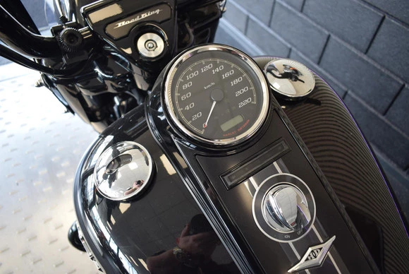 Harley-Davidson Road King - Afbeelding 8 van 15