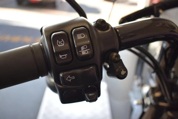 Harley-Davidson Road King - Afbeelding 9 van 15