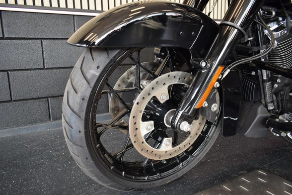 Harley-Davidson Road King - Afbeelding 12 van 15