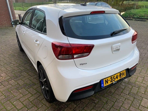 Kia Rio - Afbeelding 8 van 28