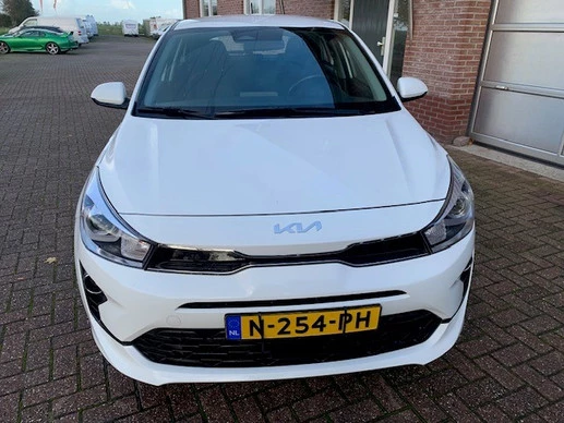 Kia Rio - Afbeelding 11 van 28