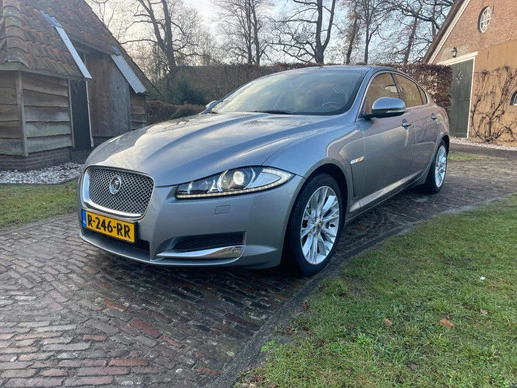 Jaguar XF