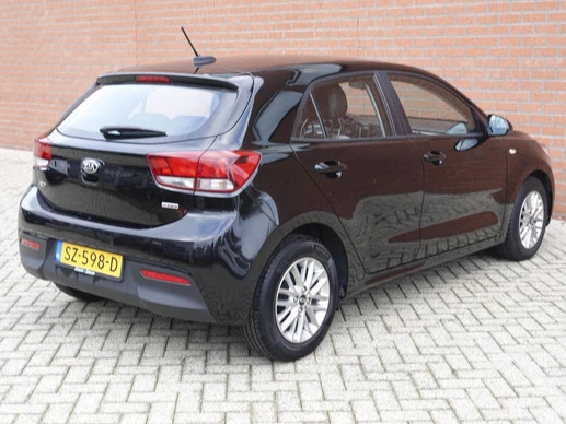 Kia Rio - Afbeelding 10 van 30