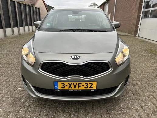 Kia Carens - Afbeelding 24 van 30