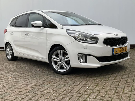 Kia Carens - Afbeelding 1 van 30