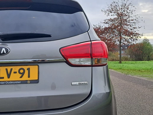 Kia Carens - Afbeelding 19 van 30