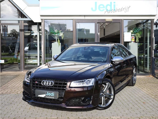 Audi S8