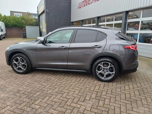 Alfa Romeo Stelvio - Afbeelding 14 van 17