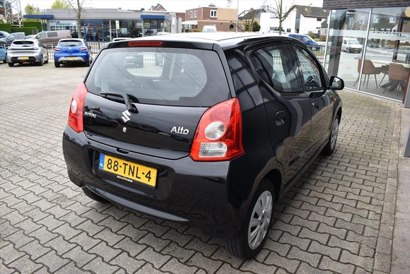 Suzuki Alto - Afbeelding 16 van 23