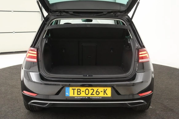 Volkswagen Golf - Afbeelding 25 van 30